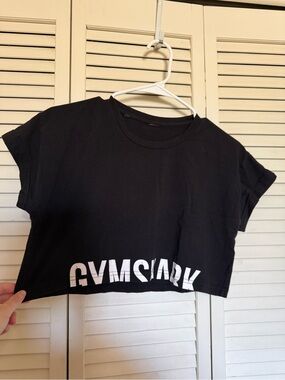 Gymshark Black Cropped Logo Tee